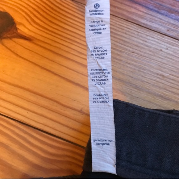 Lululemon Dark Grey Athletic Hiking Pants, EUC, 6 - Picture 15 of 15
